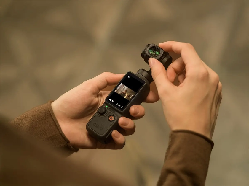 Нова камера DJI Osmo Pocket 4 на підвісі