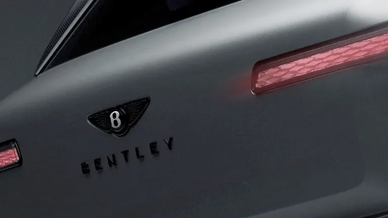 Интерьер нового электрического кроссовера Bentley Torcal