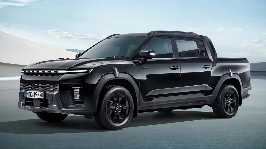 Електричний пікап KGM Musso EV у версії Black Edition