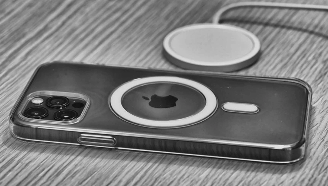 Ми досліджуємо Приховану Силу MagSafe у Нових iPhone
