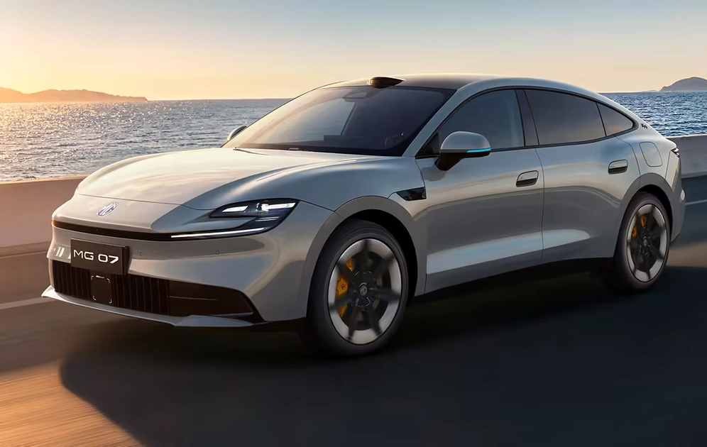 Гібридний седан MG 07 PHEV на офіційному сайті