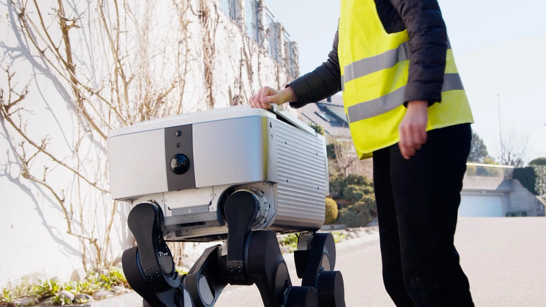 Rivr represents the future of delivery: autonomous robot in action
