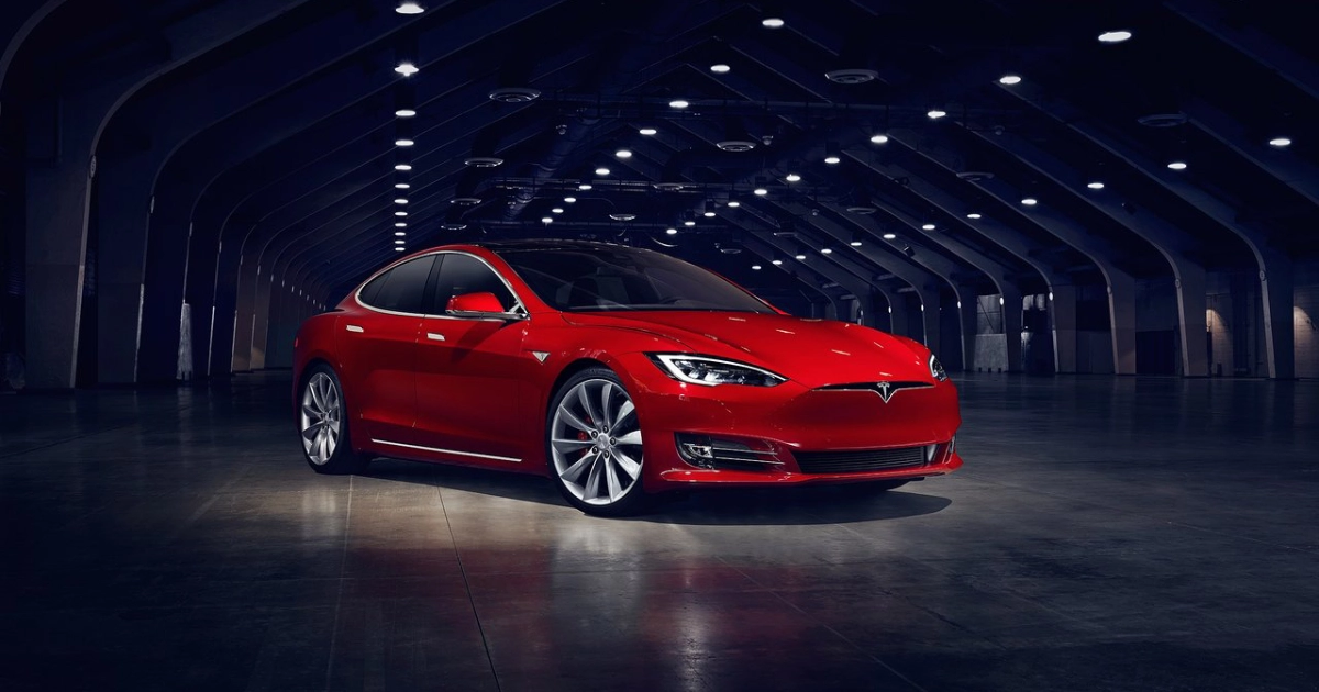 Дослідження інженерних чудес: всередині Tesla Model S