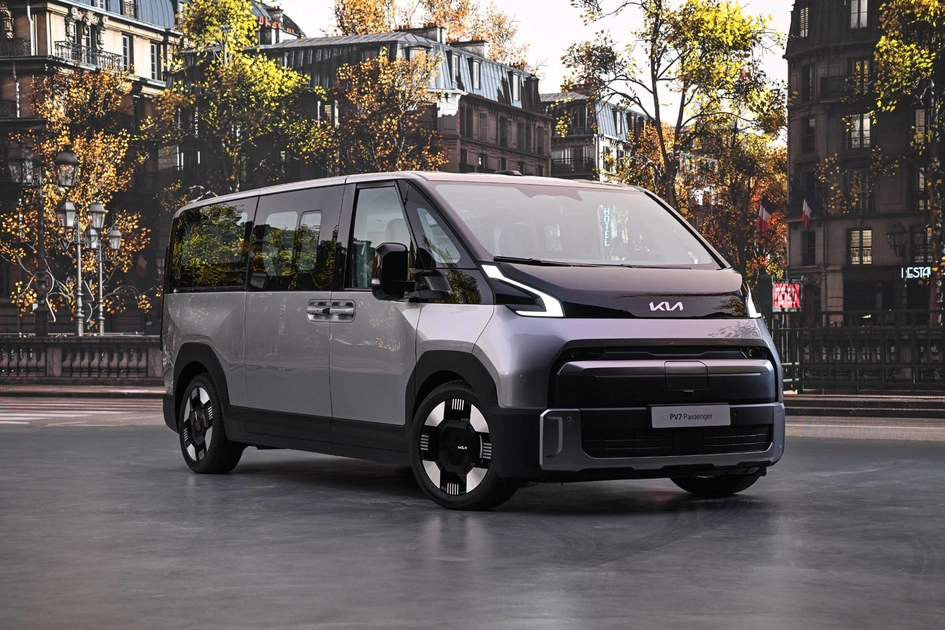 Kia PV7 Passenger, вигляд спереду-збоку
