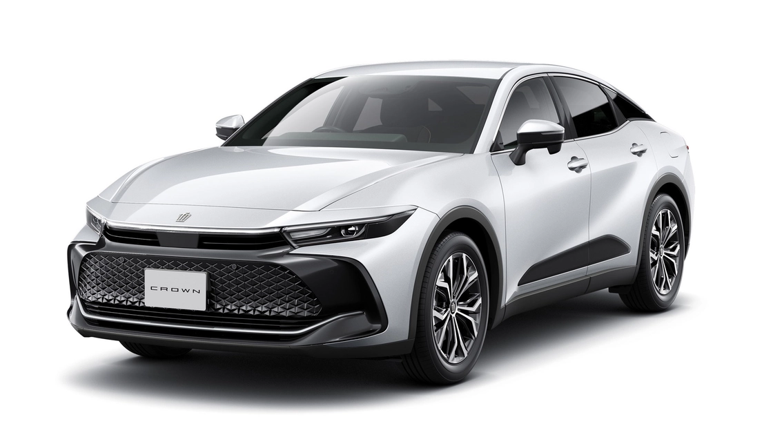 Три моделі Toyota Crown разом