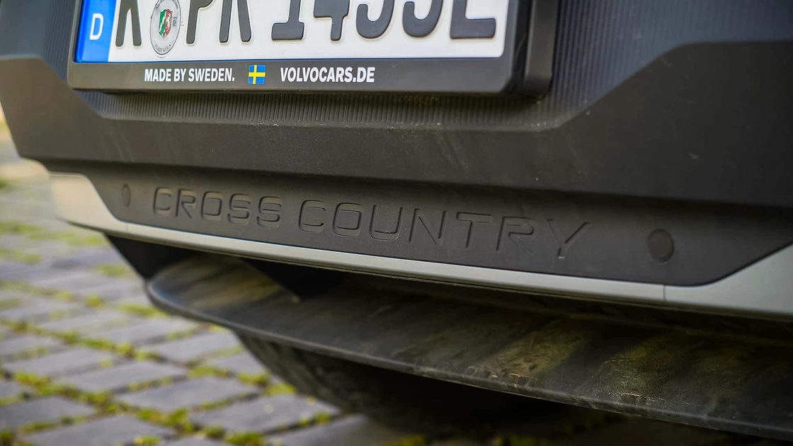 Електричний кросовер Volvo EX30 Cross Country