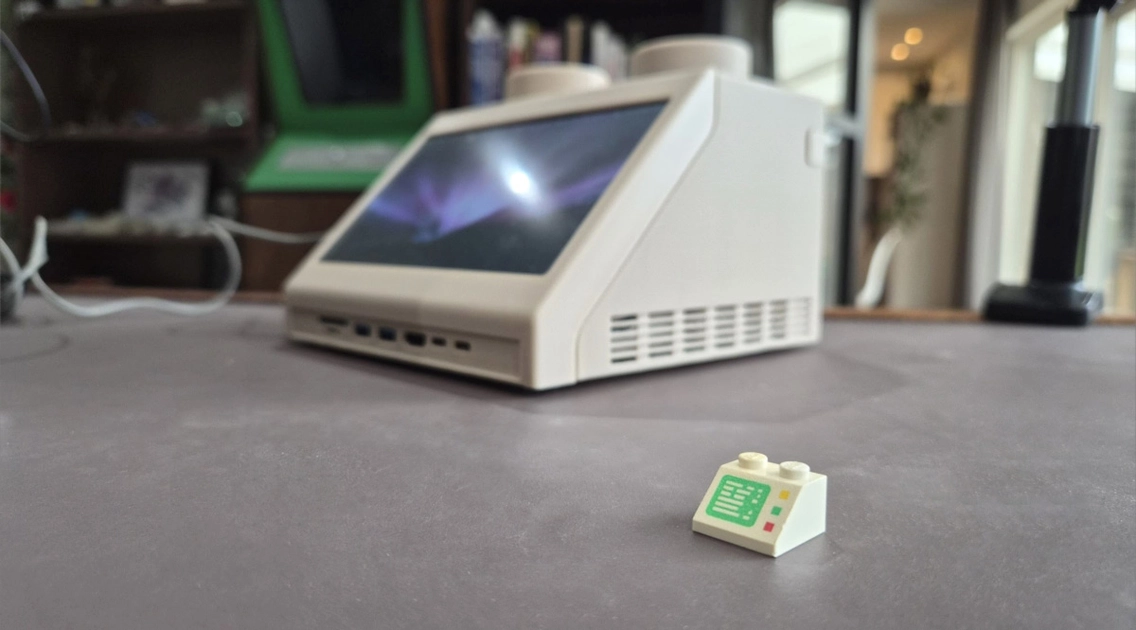 Кастомний корпус для Mac mini у стилі LEGO