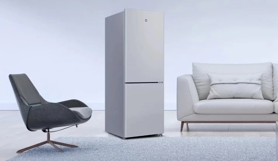 Компактний холодильник Xiaomi Mijia білого кольору