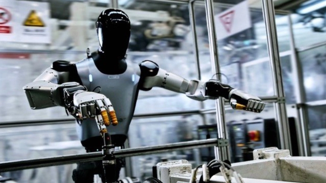 Гуманоїдний робот Xiaomi працює на складальній лінії
