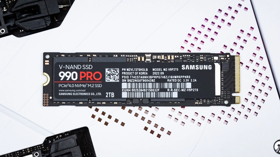 Samsung 990 PRO SSD: Elevating Storage Speeds to New Heights