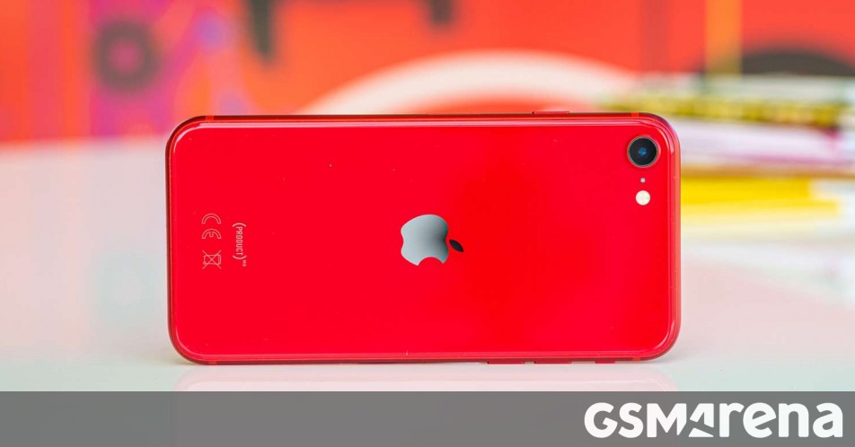 Apple iPhone SE (2022) erhält 5,5/10 Reparierbarkeitsbewertung im Teardown