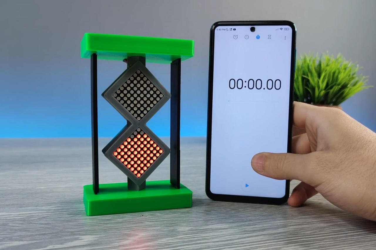 This DIY digital hourglass delivers a retro feeling without the messy sand-5