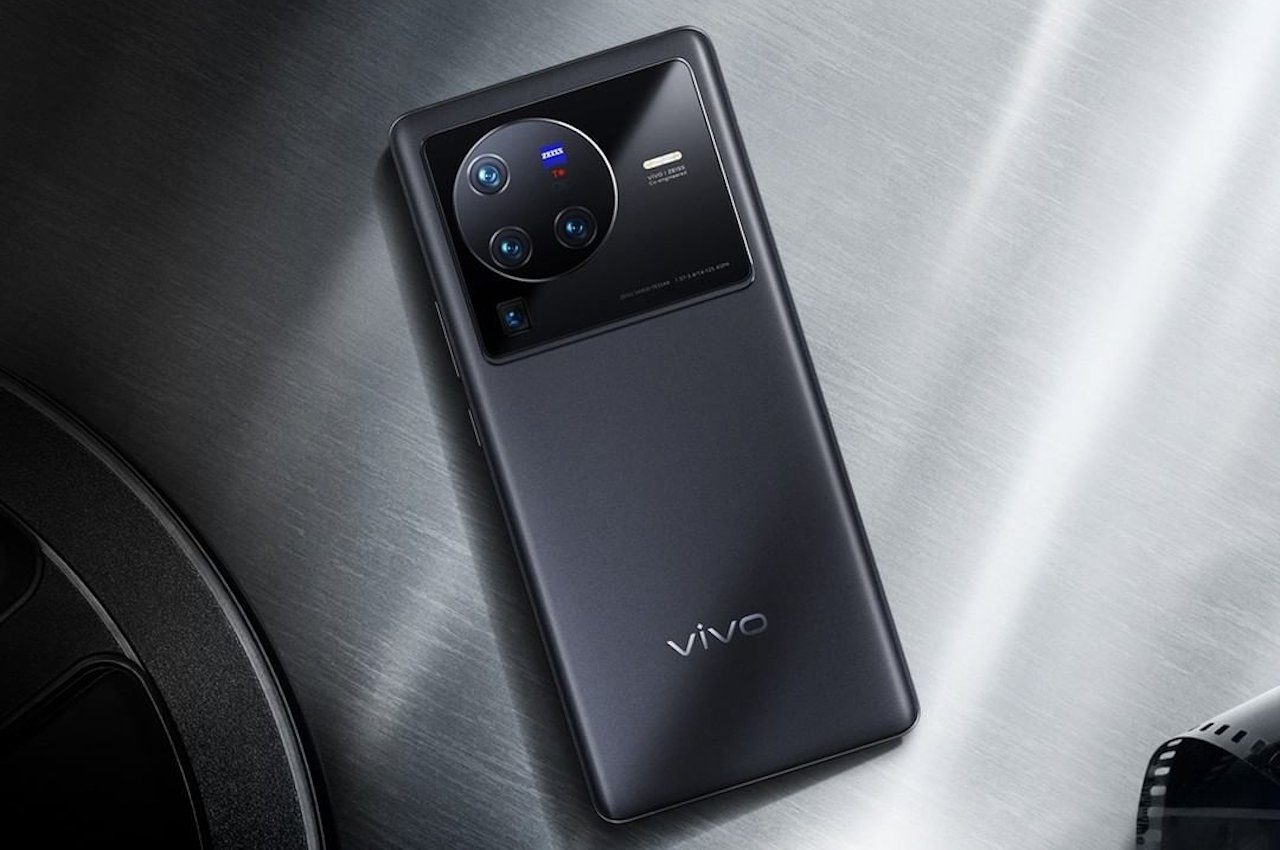 Das Design des Vivo X80 Pro hebt die Kameras auf unangenehme Weise hervor