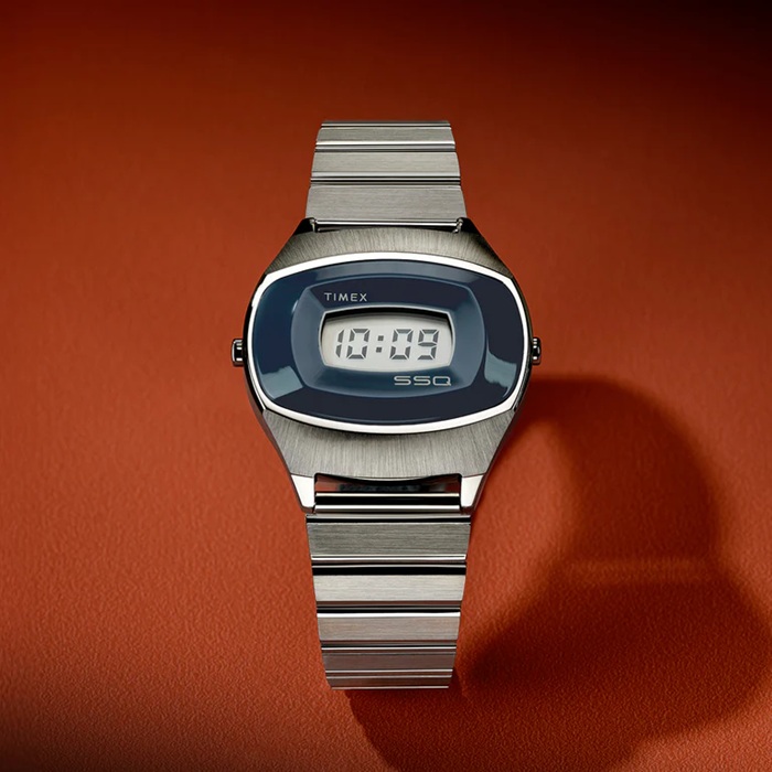 Q Timex 1975 SSQ front view