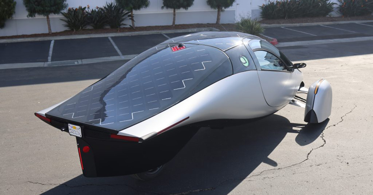 Voiture électrique à trois roues Aptera