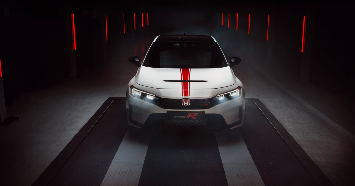 Honda Civic Type R Ultimate Edition у білому кольорі з червоними акцентами