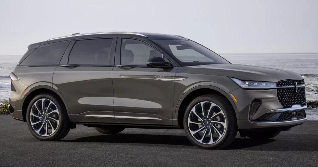 2024 Lincoln Nautilus новый интерьер 1