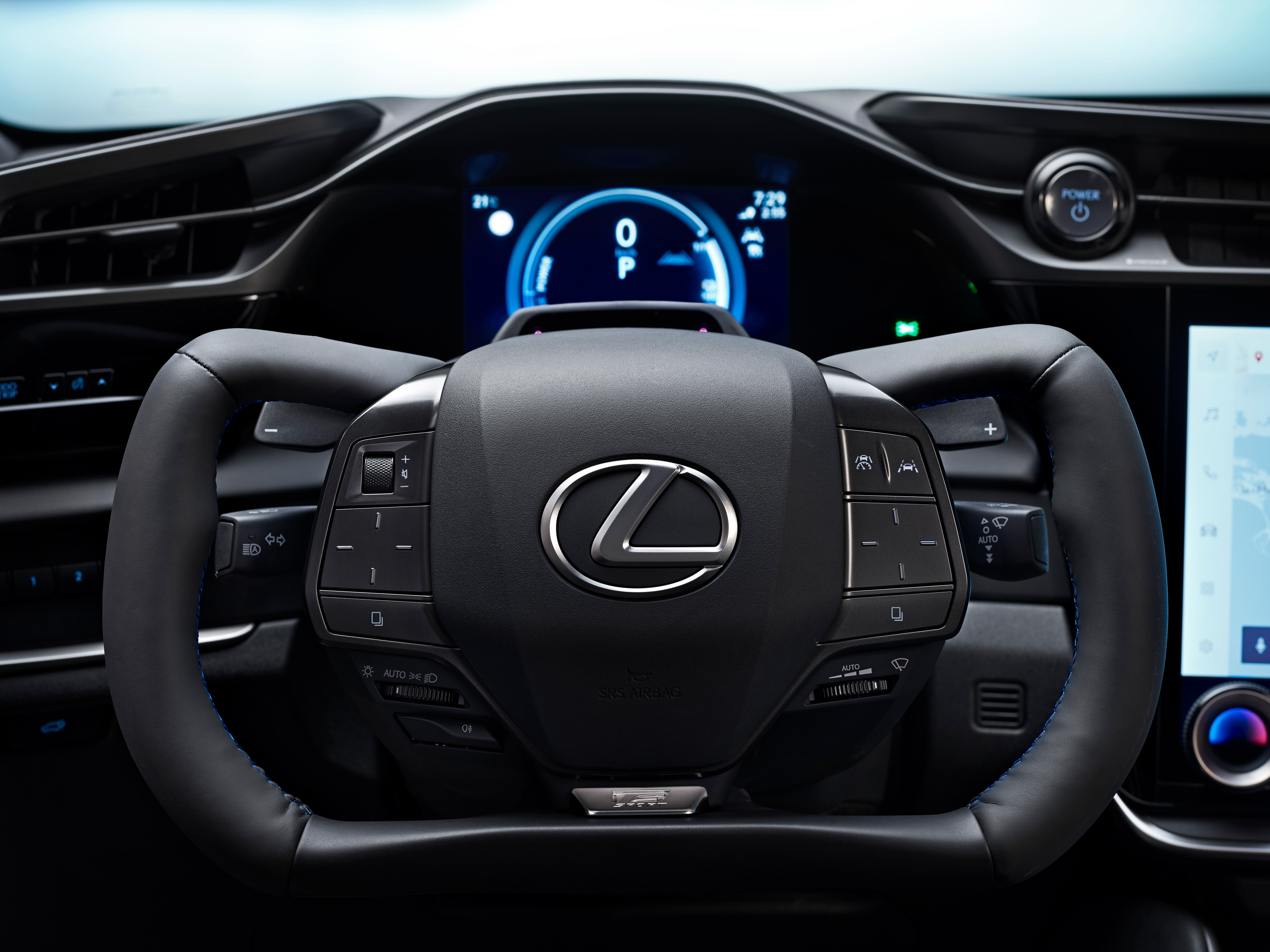 The updated interior of the Lexus RZ 2025 - image 3