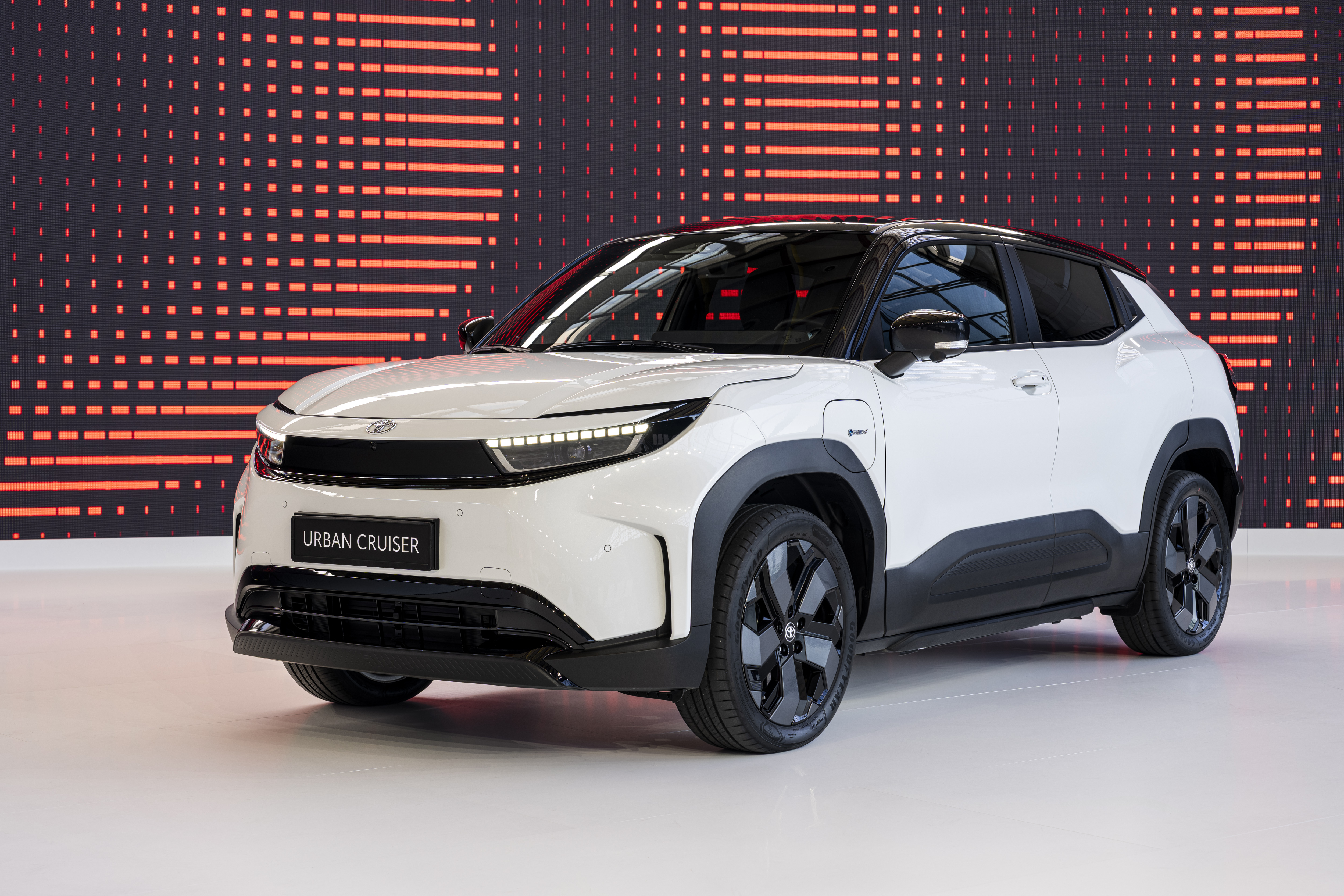 Toyota Urban Cruiser 2025 Зовнішній