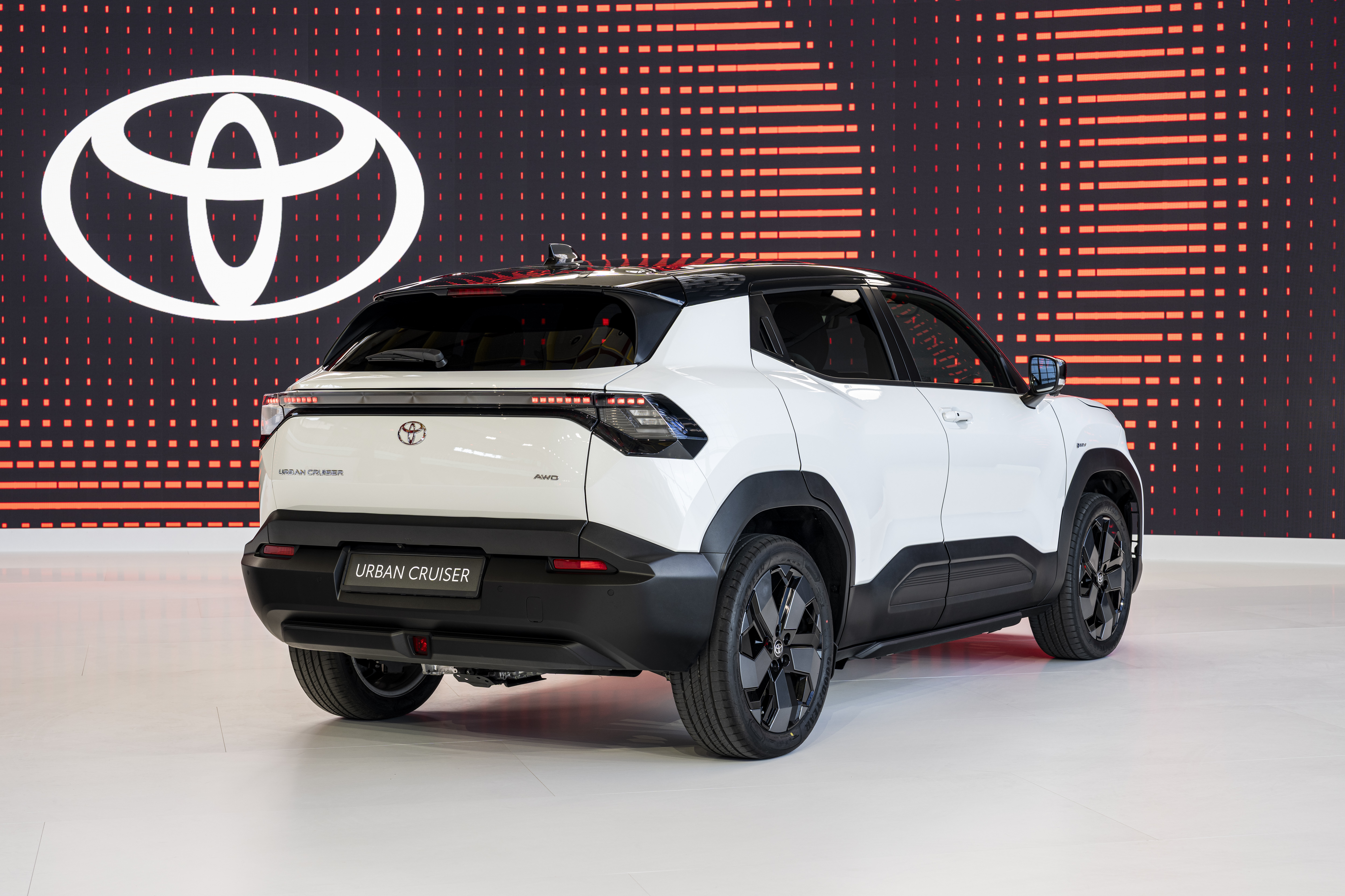 Зовнішній Toyota Urban Cruiser 2025 - Панорамний вид