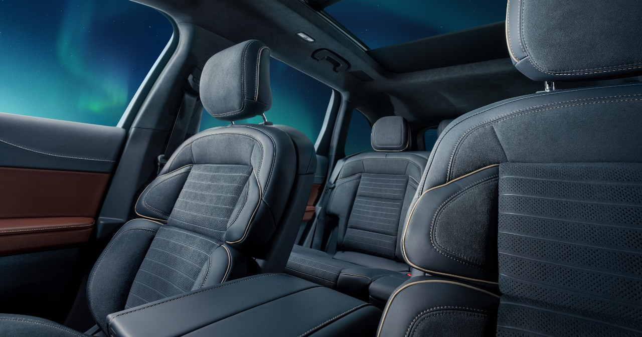 2026 Lincoln Nautilus Black Label интерьер, вдохновленный северным сиянием 2