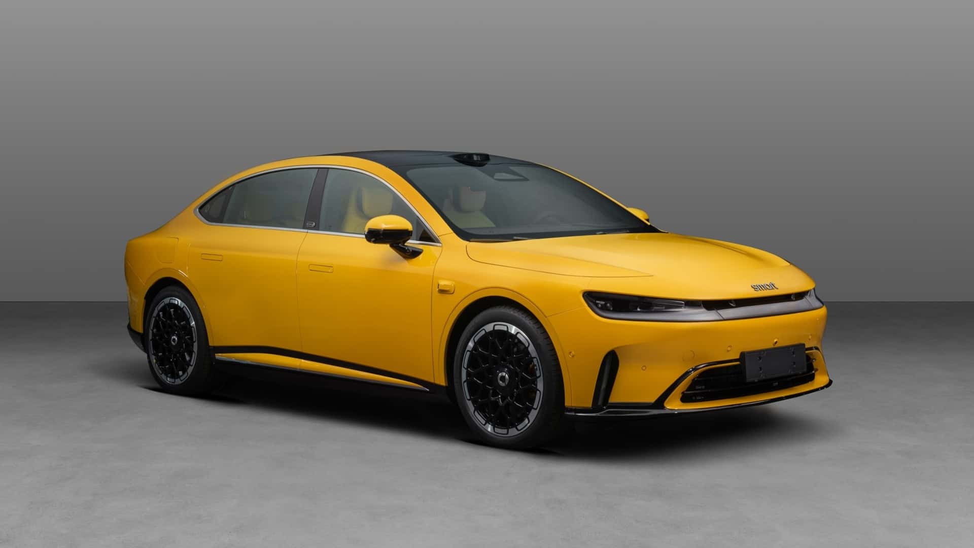 Вид переднього бампера Smart #6