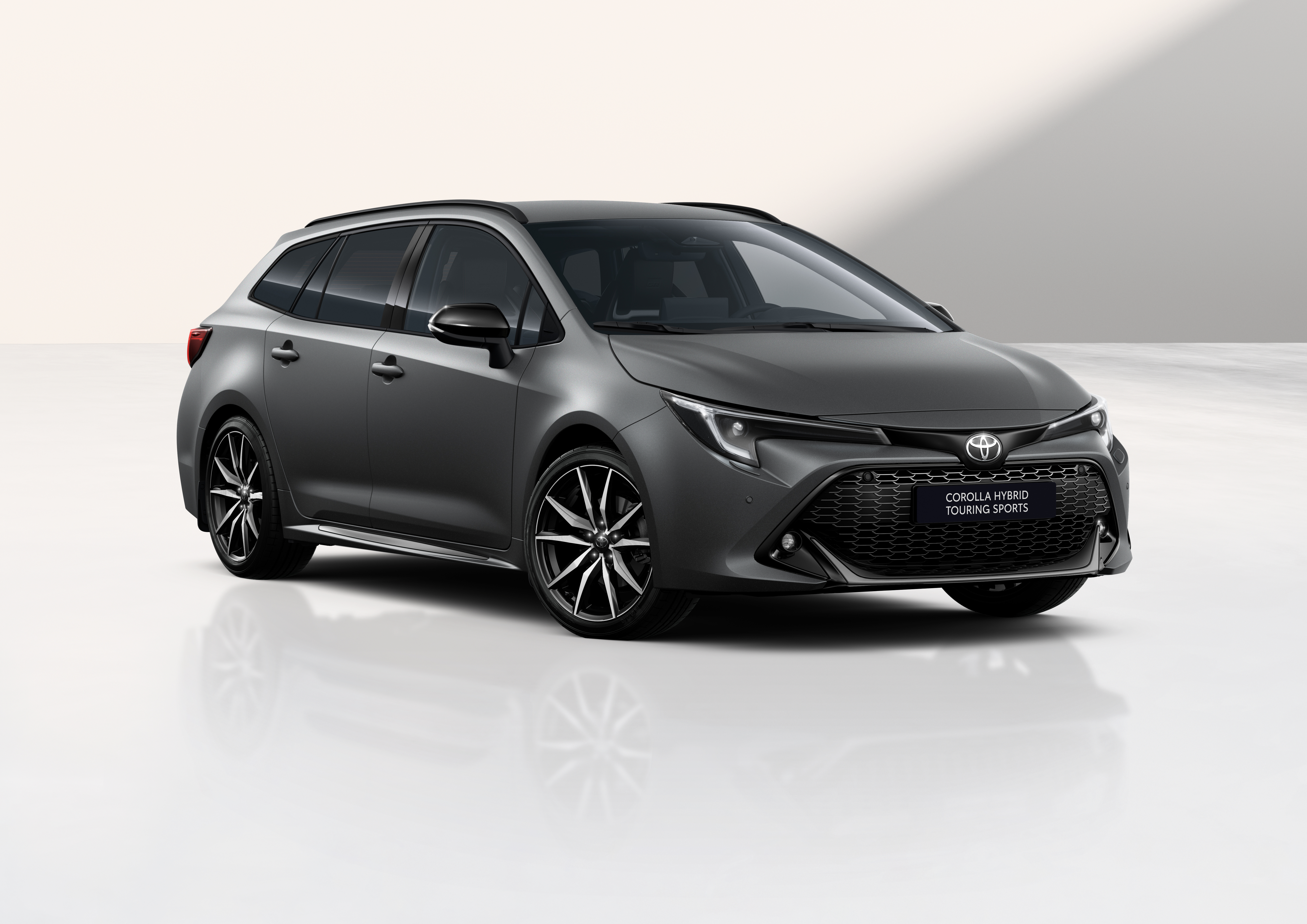 Corolla Touring Sports in new matte Onyx Grey