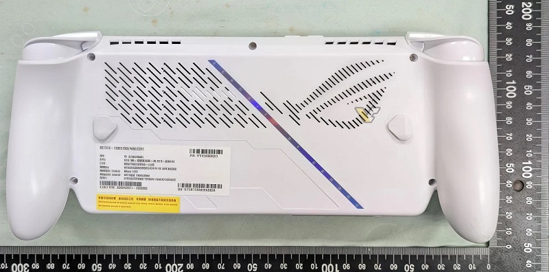 ASUS ROG Ally 2 image