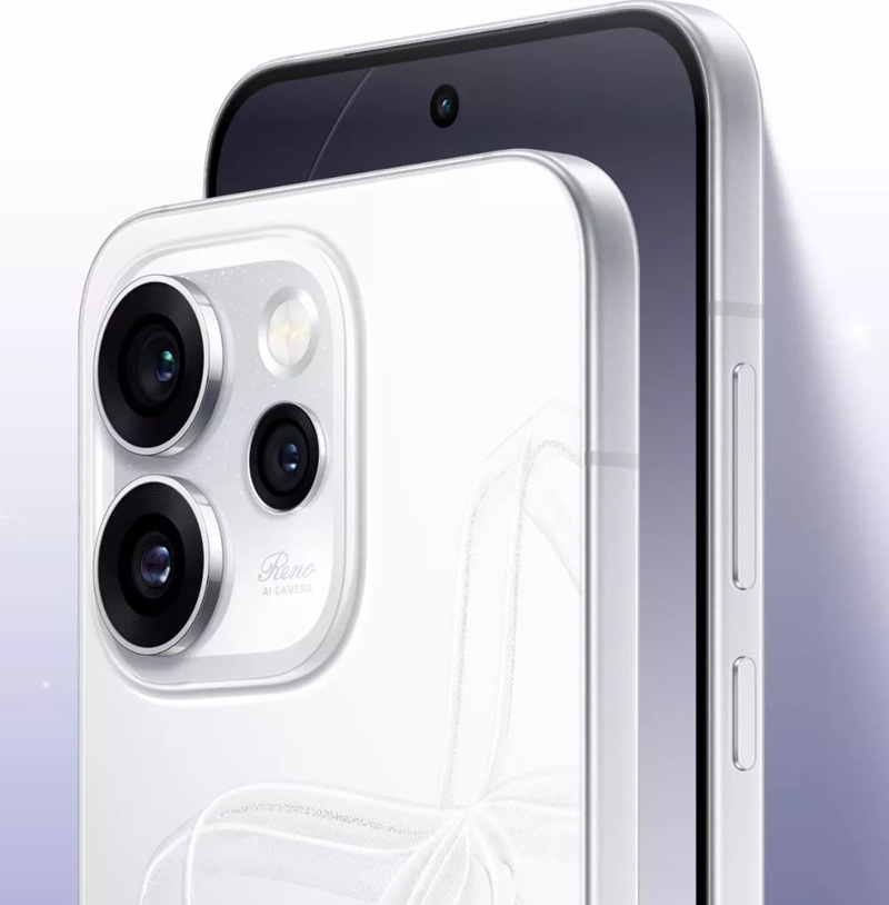 Displays of Oppo Reno 15 and Reno 15 Pro smartphones