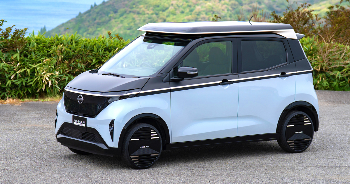 Nissan Sakura with solar system