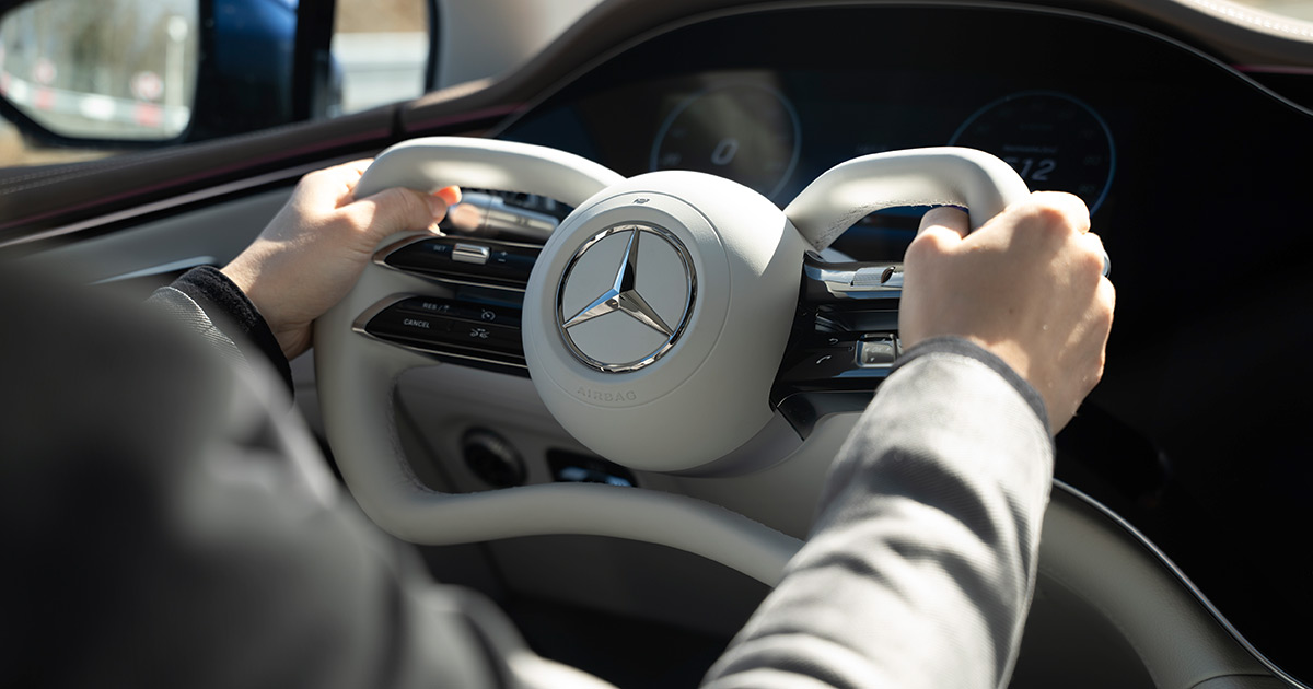 Advanced steering technology in Mercedes-Benz