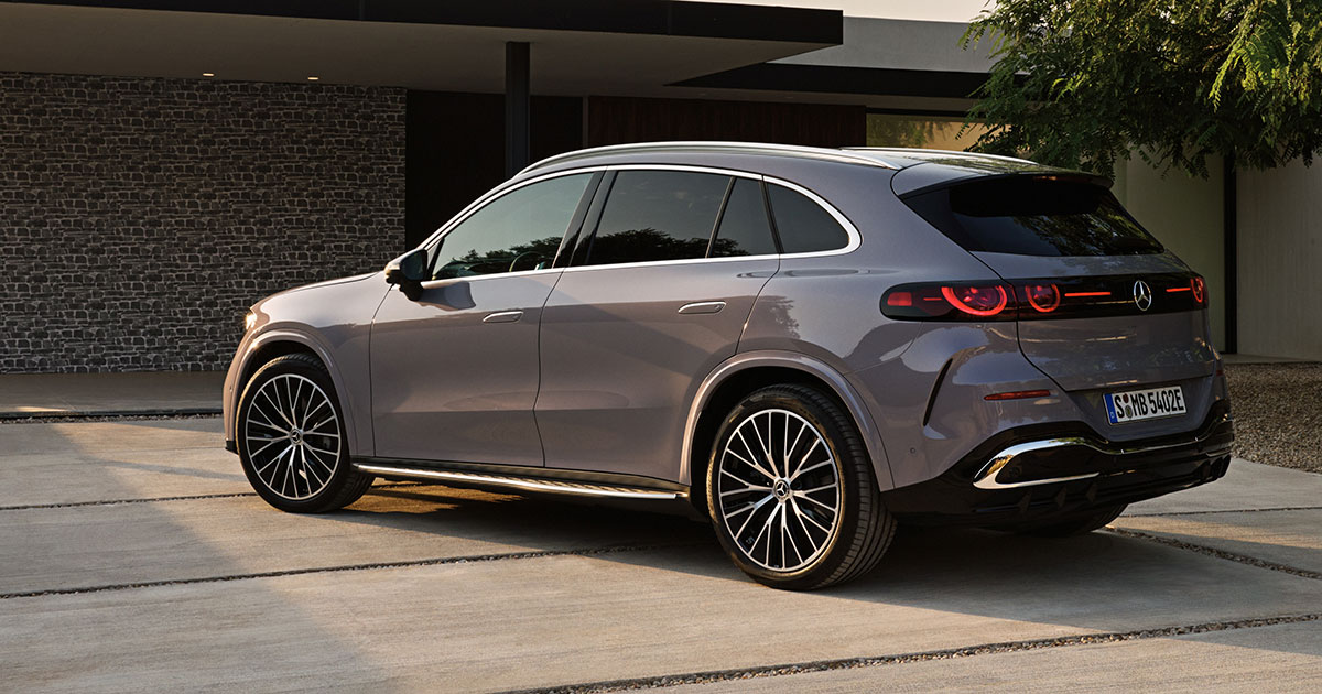 Mercedes-Benz GLC EQ Technology вид збоку