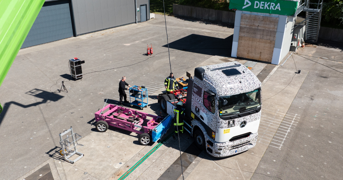 Test impact on the Mercedes-Benz eActros 600 tractor
