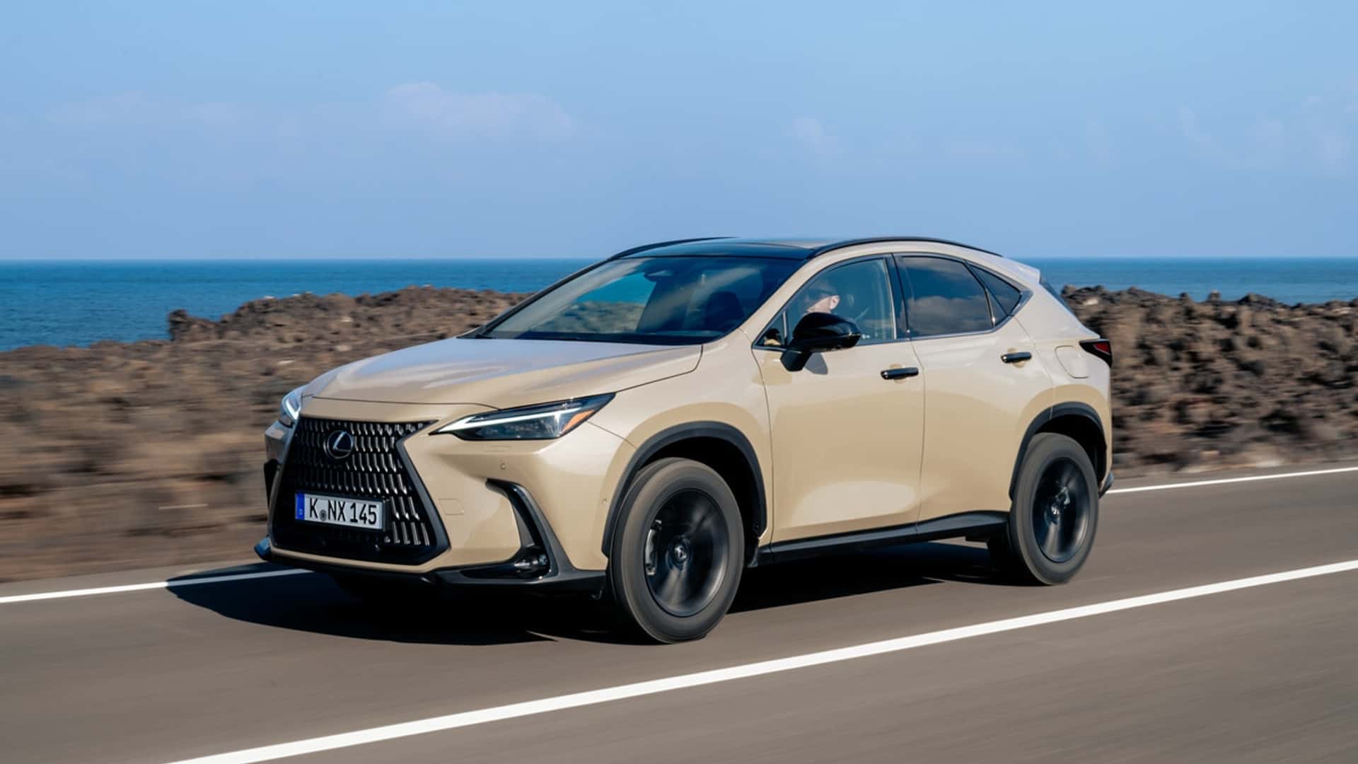 Передня частина Lexus NX Overtrail Lexus NX Overtrail