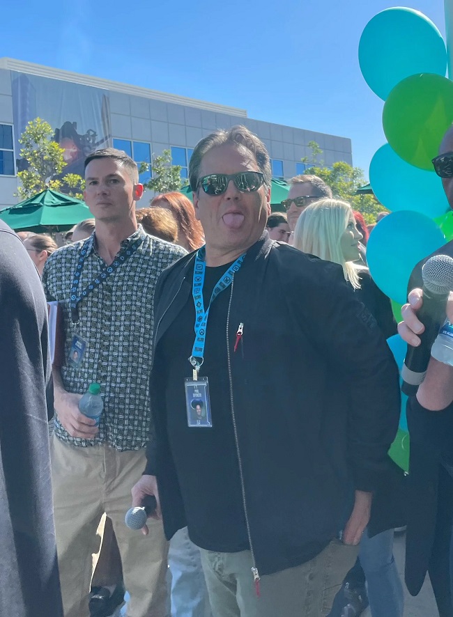Філ Спенсер і топ-менеджери Xbox відвідали штаб-квартиру Blizzard і поспілкувалися з колективом розробників-3