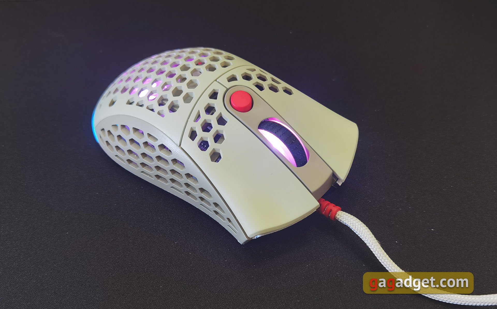 2E Gaming HyperSpeed Pro - przegląd: Lekka mysz do gier z doskonałym sensorem-6