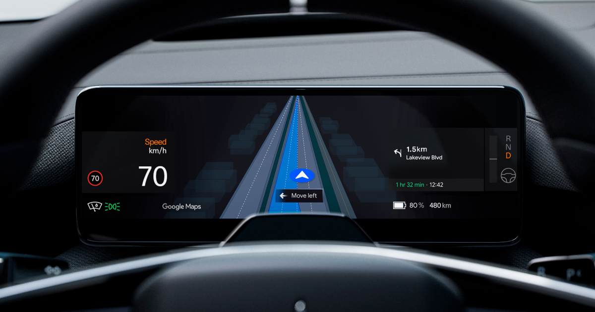 Панель приладів Polestar 4 з відображенням Google Maps' live lane guidance