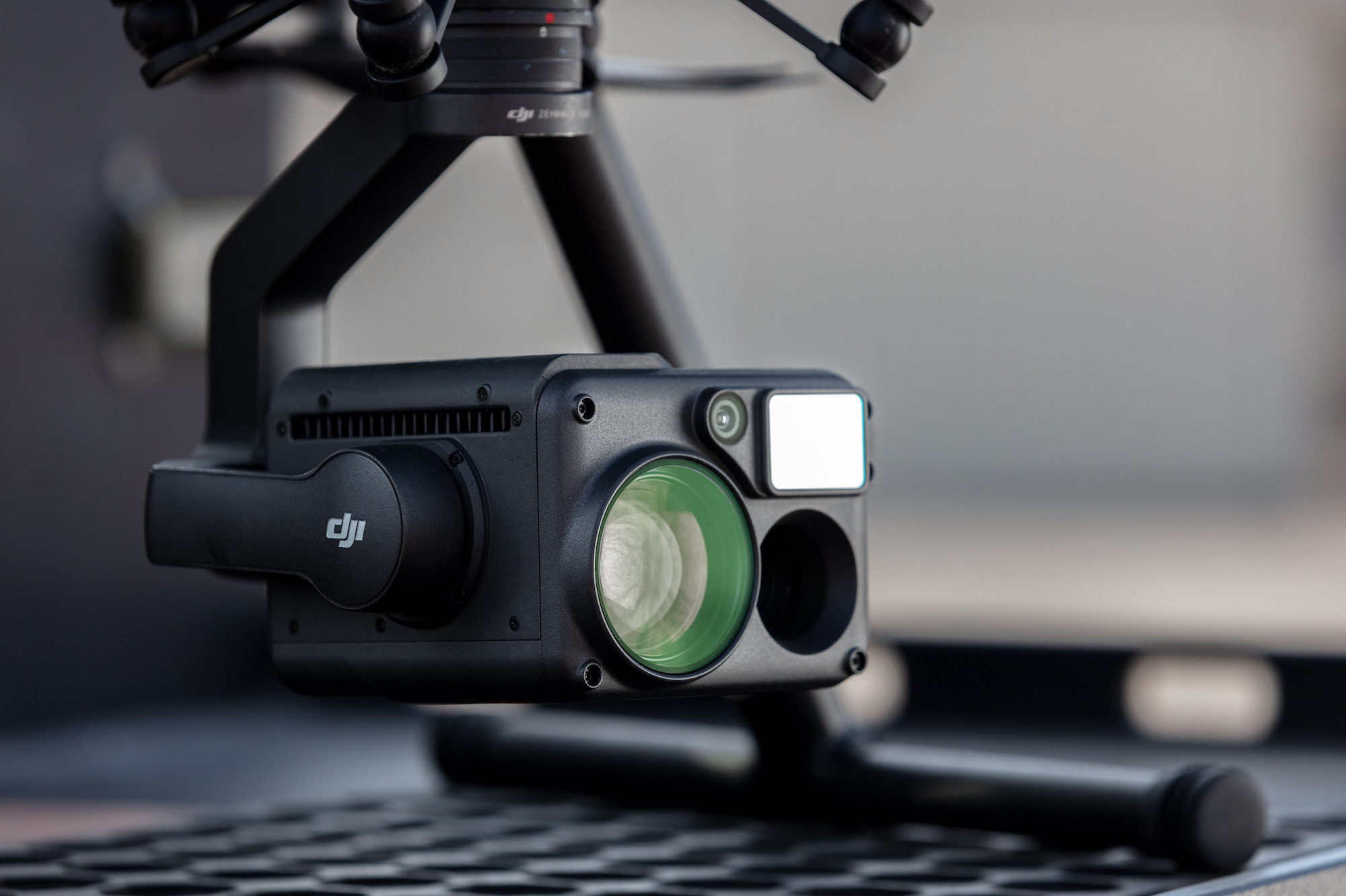 DJI определяет новый стандарт для промышленных устройств, представляя самую передовую коммерческую полетную платформу и ее первую серию гибридных камер-7