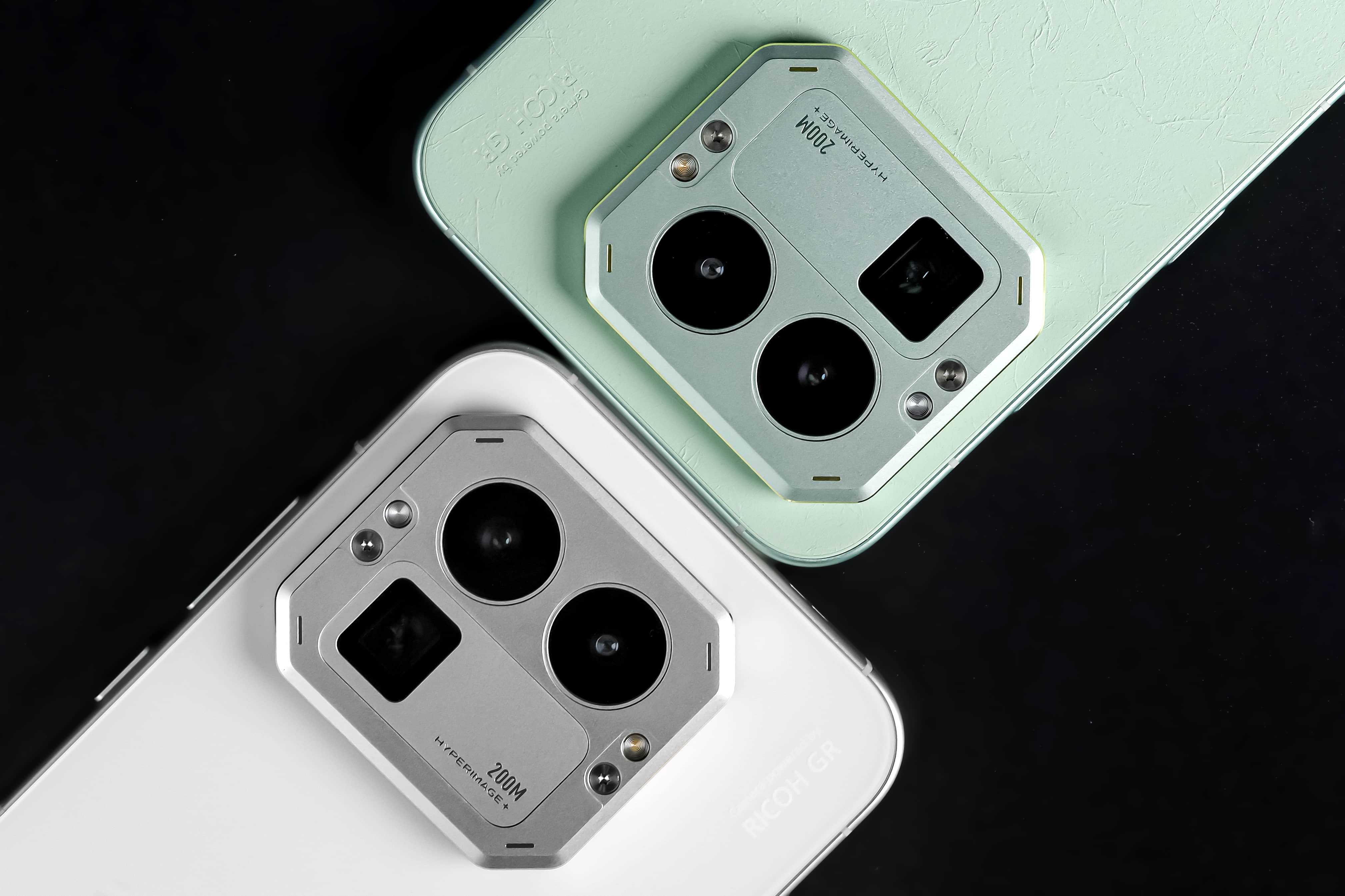 Materials and color options for modules