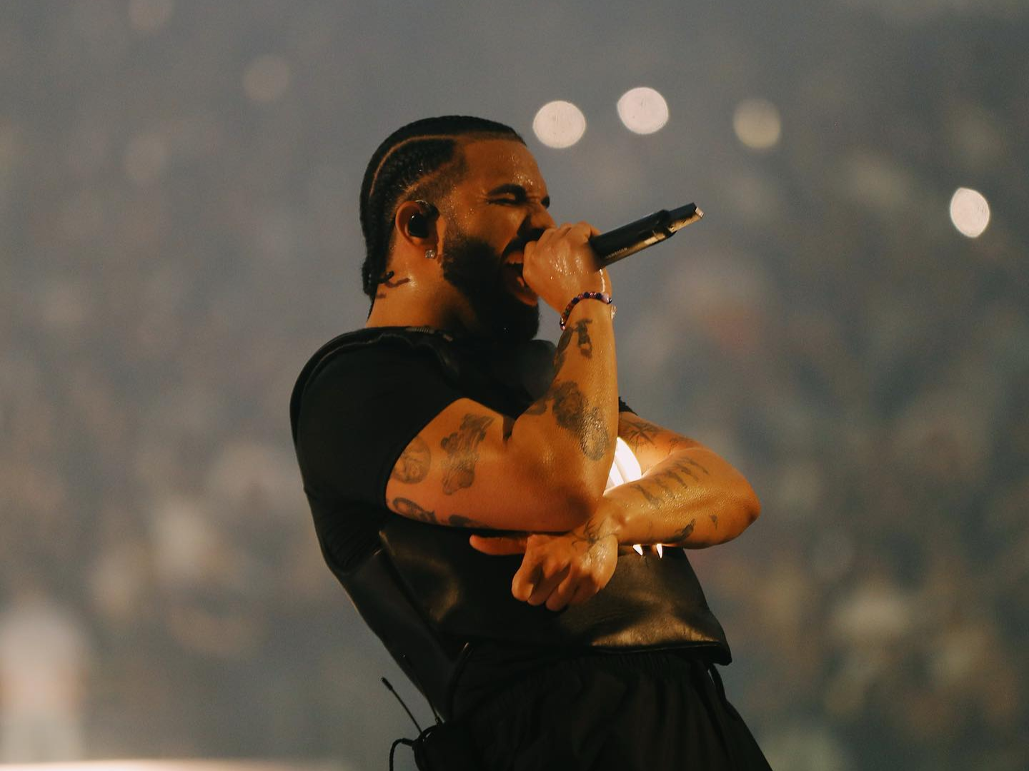 Drake confunde el debate sobre la inteligencia artificial en 'Push Ups' con el deep fake
