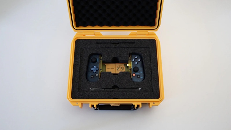 Контроллер Backbone One с алюминиевой крестовиной