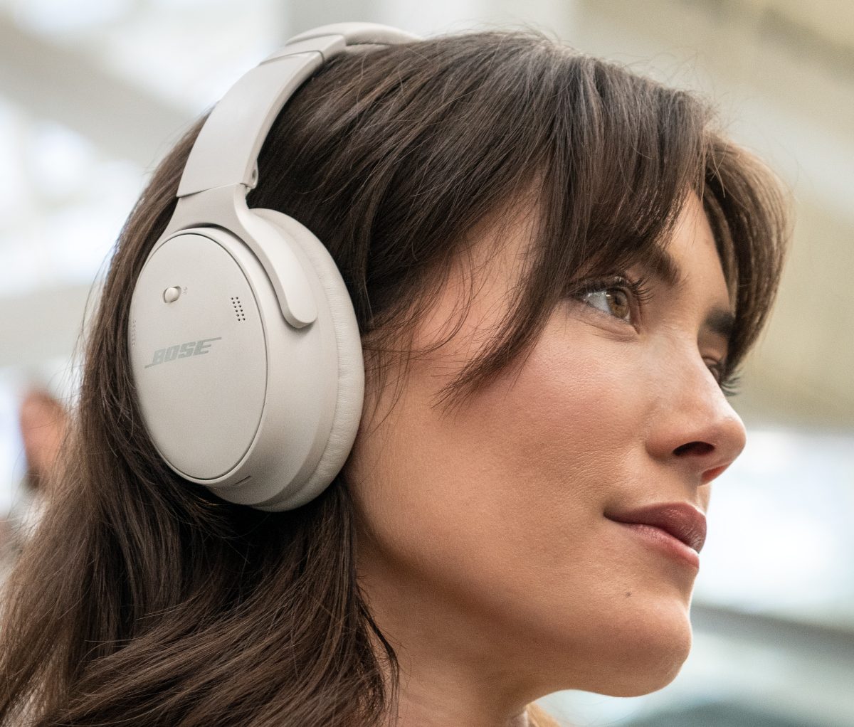 Gå forud deres spænding Bose introduced QuietComfort 45 headphones with improved sound, USB-C port  and battery life up to 24 hours for $329 | gagadget.com