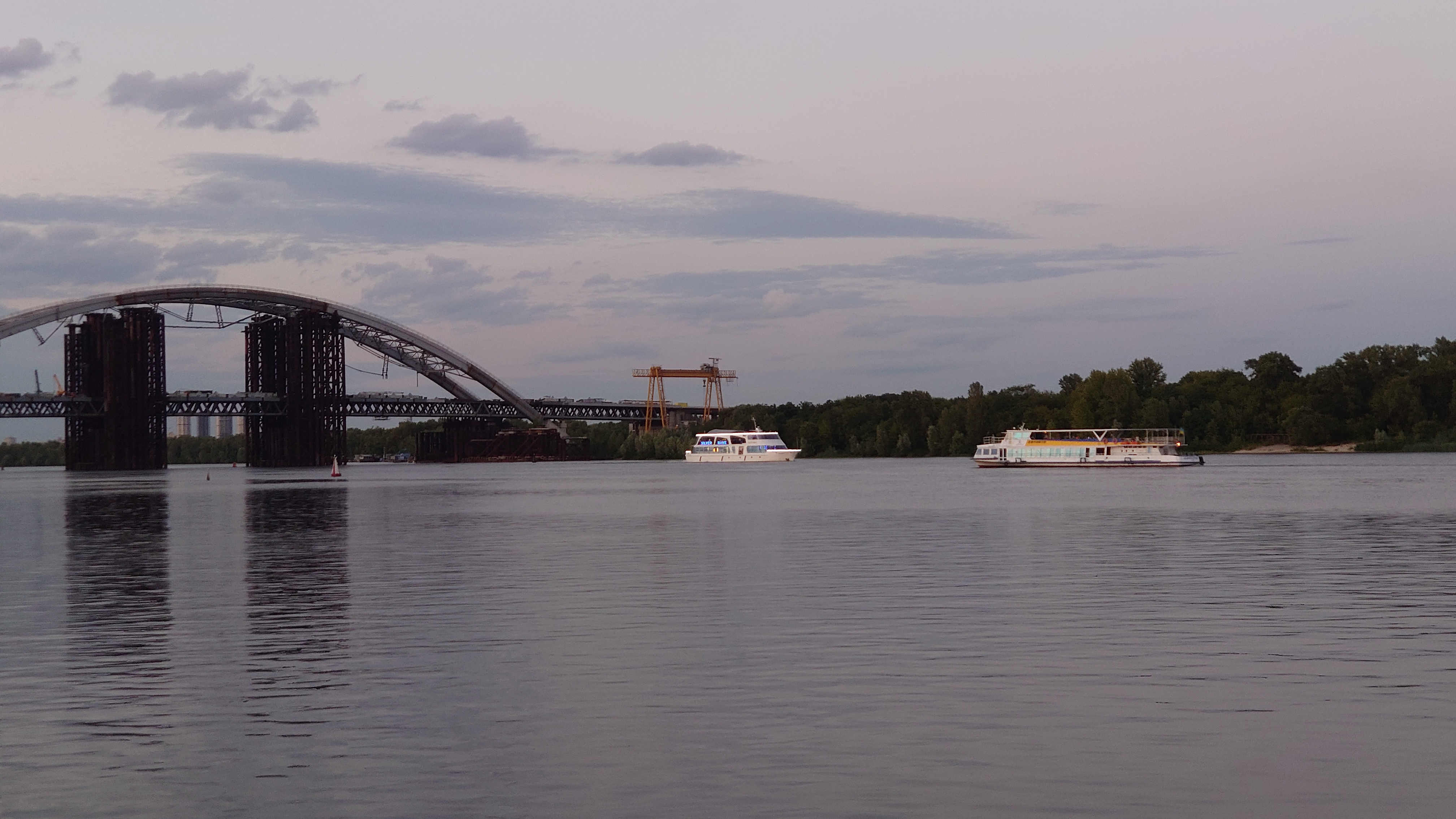 Огляд Sony Xperia 1: "високий" флагман з 4K HDR OLED дисплеєм-320