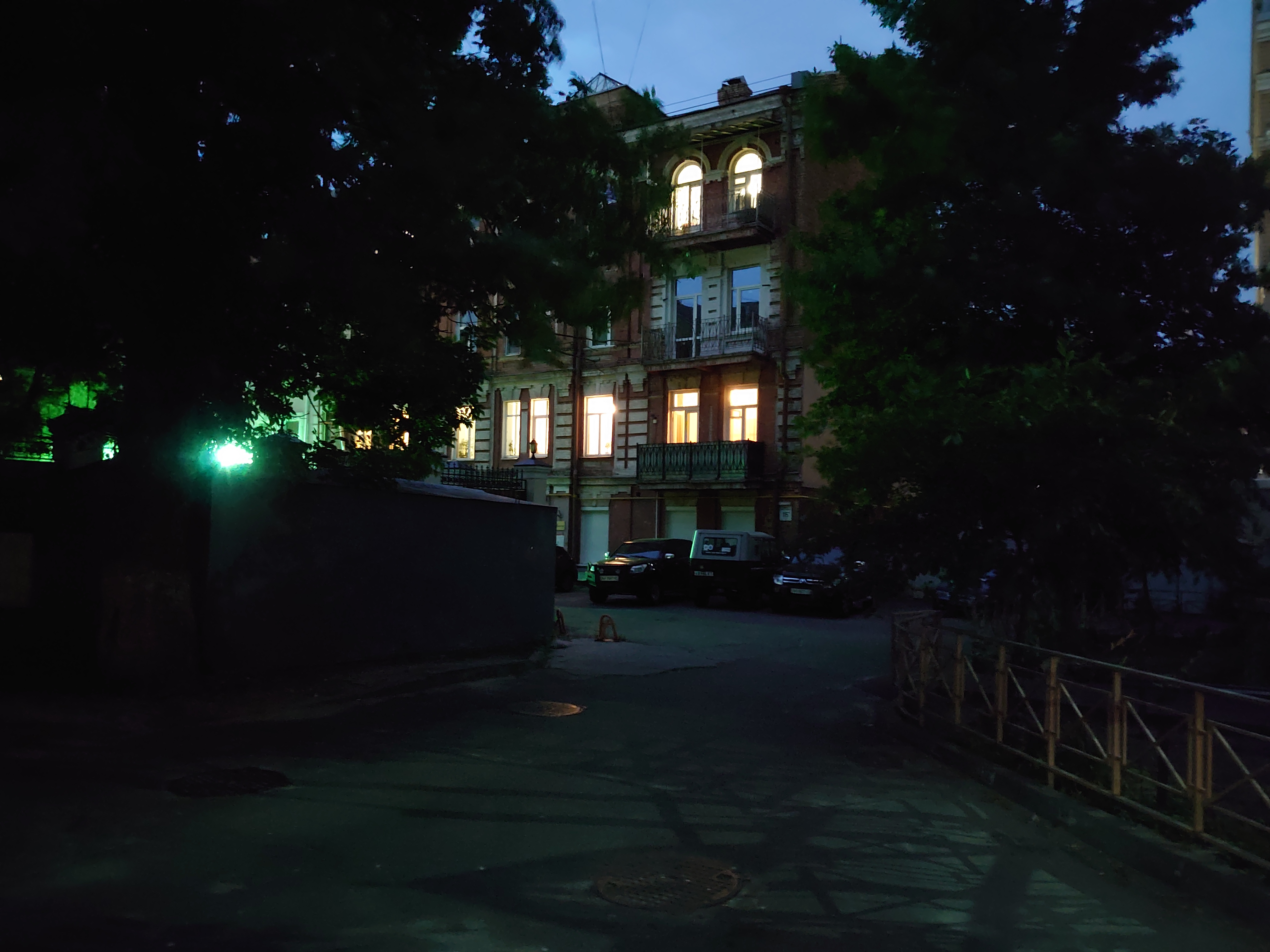 Огляд Sony Xperia 1: "високий" флагман з 4K HDR OLED дисплеєм-274