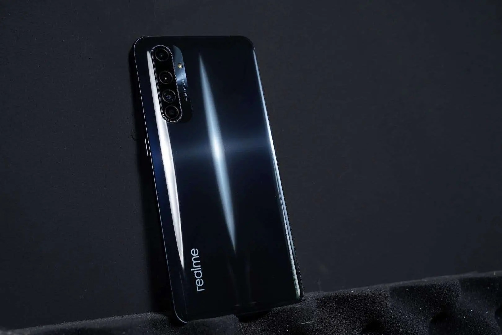 Realme X50 Pro Play: игровой смартфон с 5G, Snapdragon 865, 90 Гц дисплеем  и 65 Вт зарядкой от $380 | gagadget.com