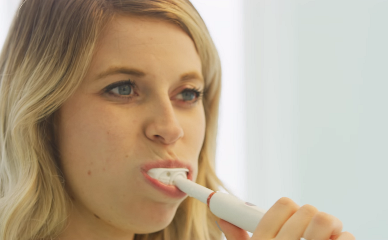 EZ TEETHBRUSH - World's 1st Teethbrush  1.png