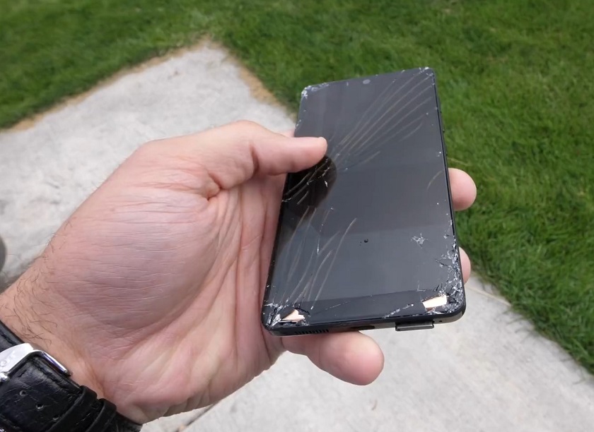 Essential Phone Drop-Test -.jpg