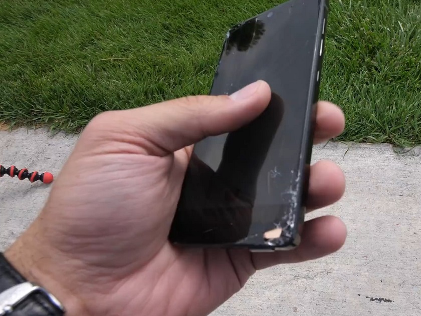 Essential Phone DropTest.jpg