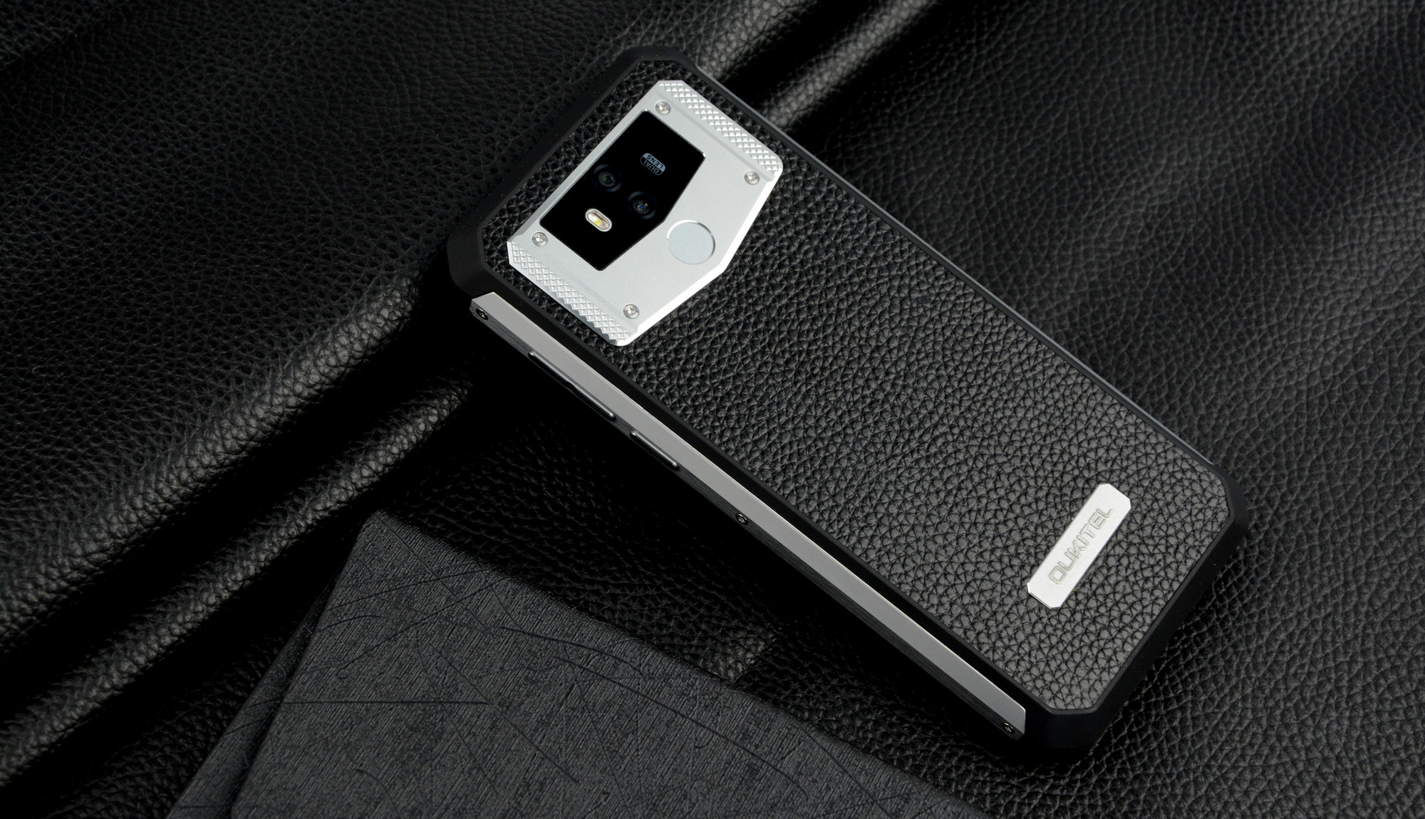 OUKITEL K12: смартфон-долгожитель с NFC и быстрой зарядкой за $239.99-3