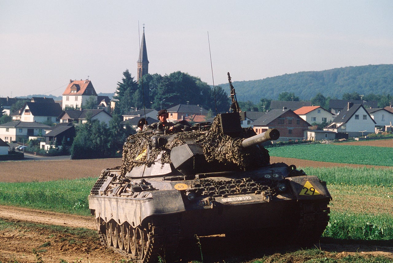 Германия готовится поставить Украине 50 танков Leopard 1, первая партия может быть доставлена через 6 недель-2